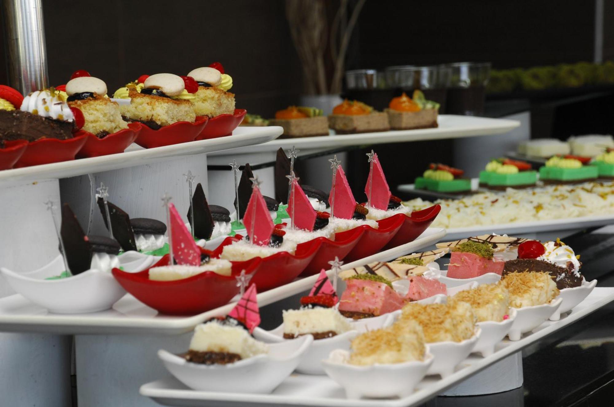 Otel White Gold & 5*